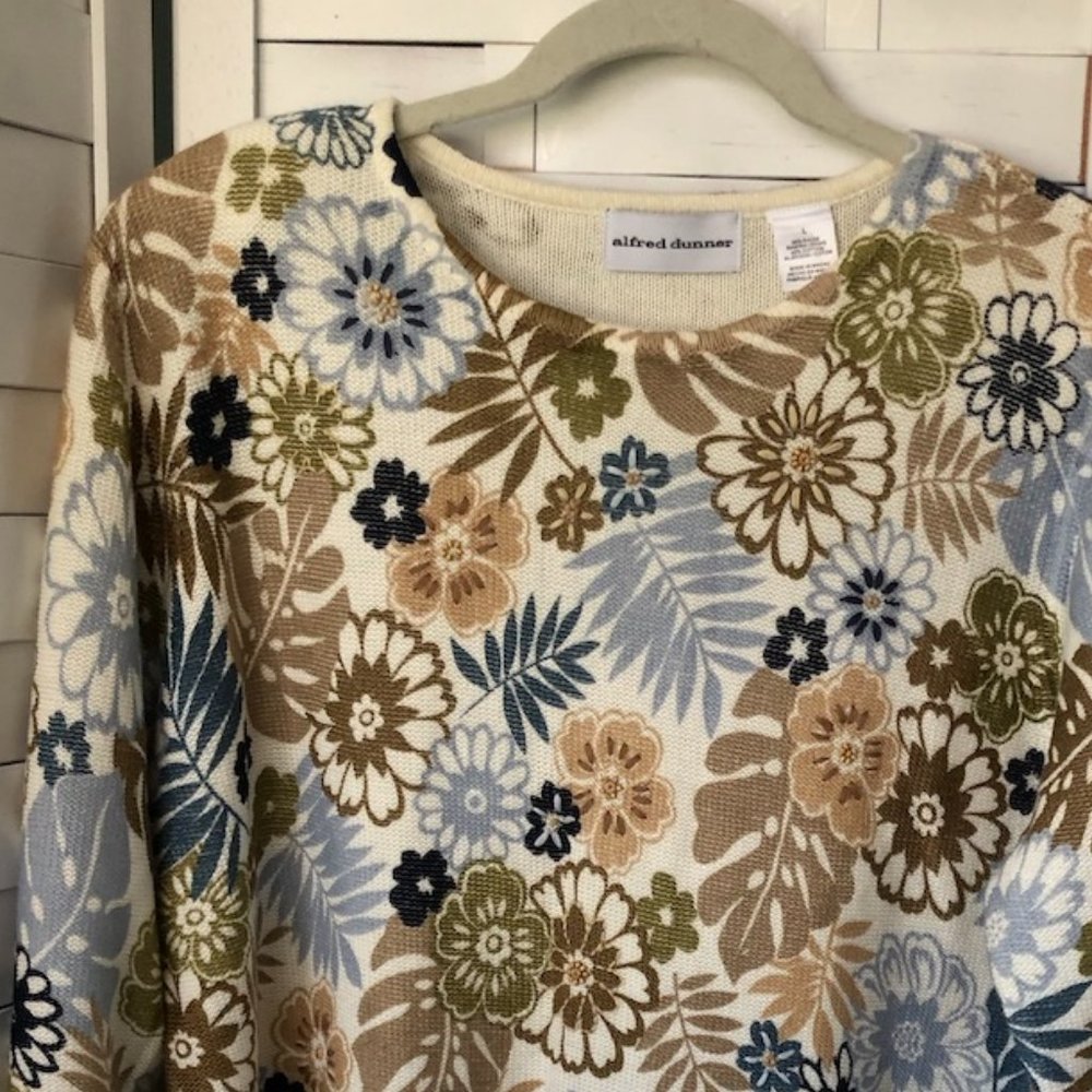 ALFRED DUNNER FLORAL NEUTRAL  SWEATER   SIZE L   NEW